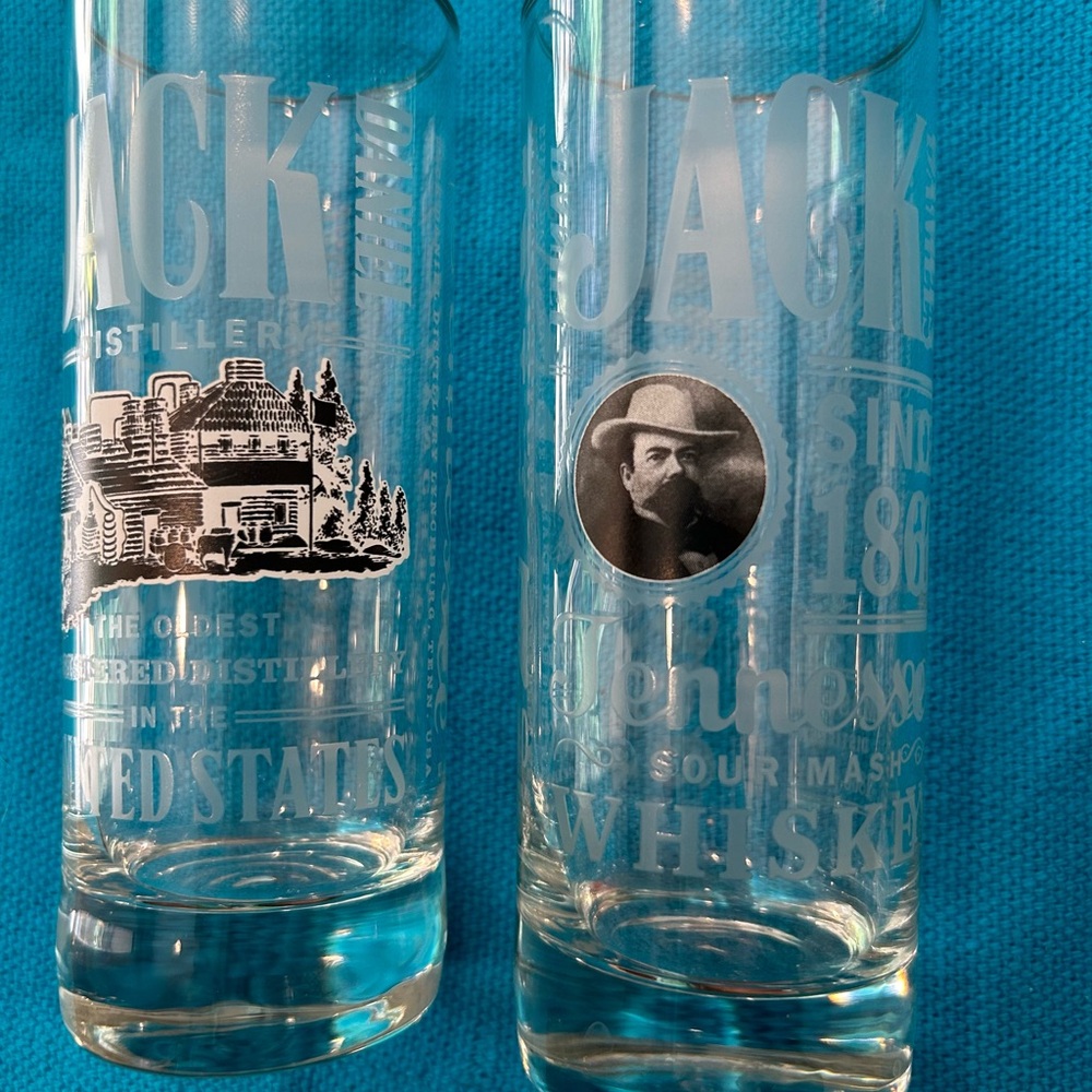 Jack Daniels Clear Glass Set of 2 with White frosted/etched Graphics